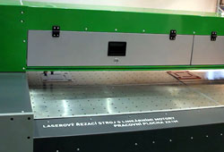 Laser cutting machine 3