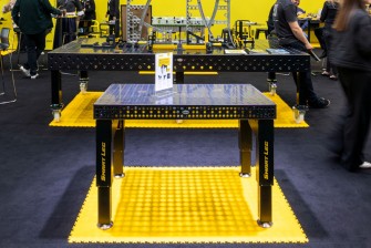 JC-Metal uvede na cesky a slovensky trh svetovou novinku svarovac   stul s chytrymi nohami 3